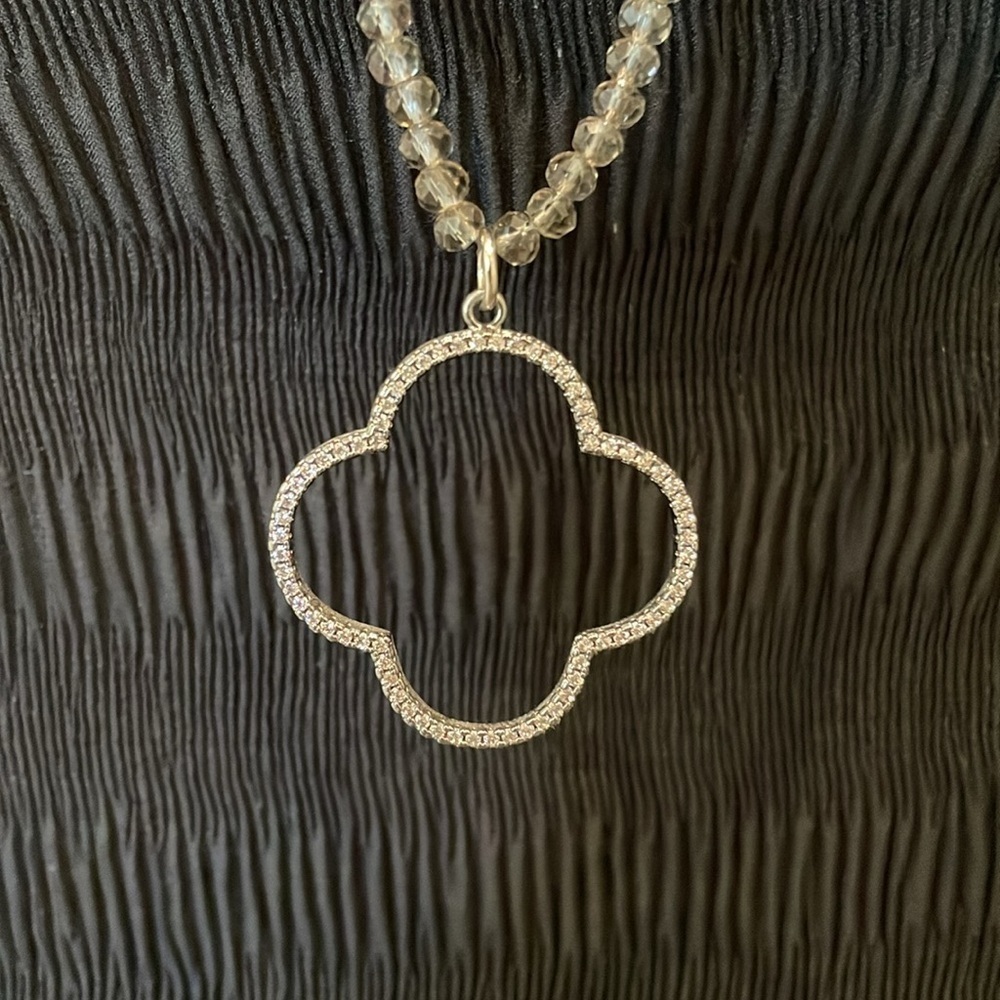 Fresh Water Pearl/Amber Crystal/ Rhinestone Quatrefoil Necklace - Picture 5 of 6